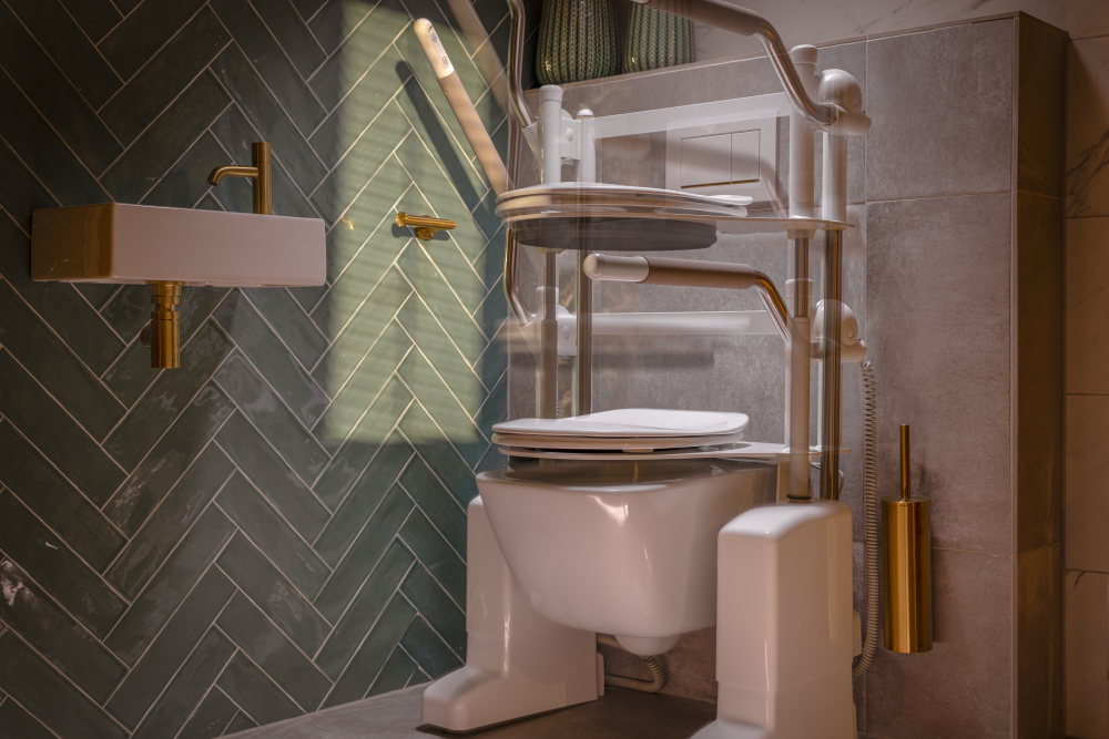 Verticale STA-OP toiletlift bewegend